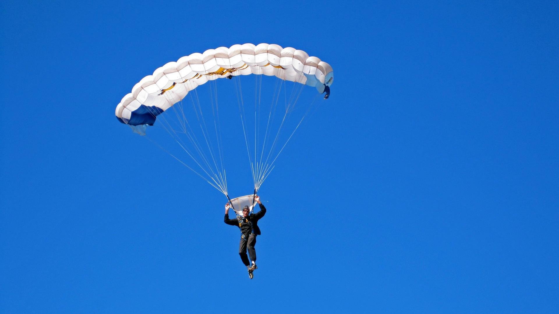 体育新闻中心协办体育赛事数据安全保障论坛，体育新闻赛事报道标题大全